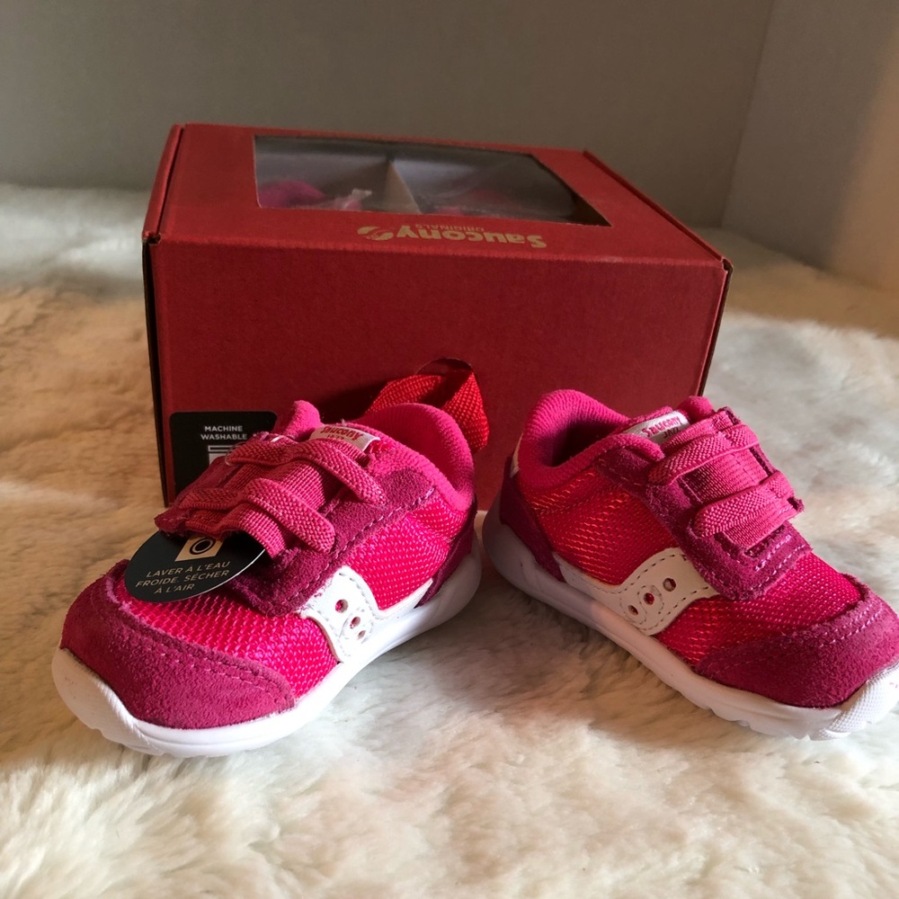 Saucony sneakers new